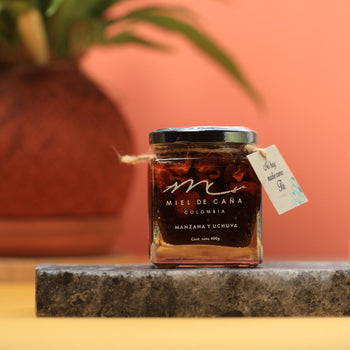 Miel de Caña con trozos de Manzana y Uchuva, 250g 
